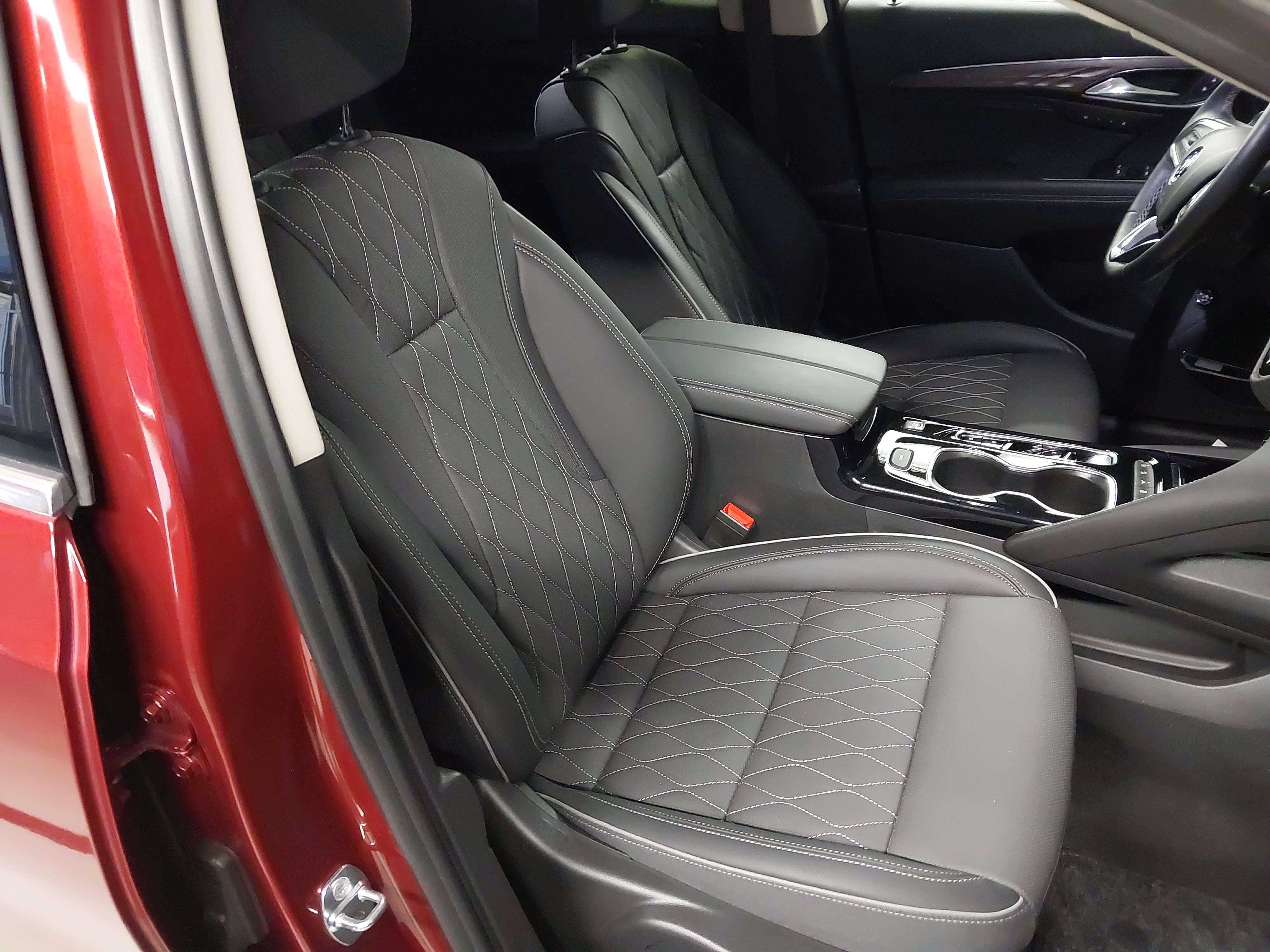 Used 2023 Buick Envision Avenir AWD/4WD image 28