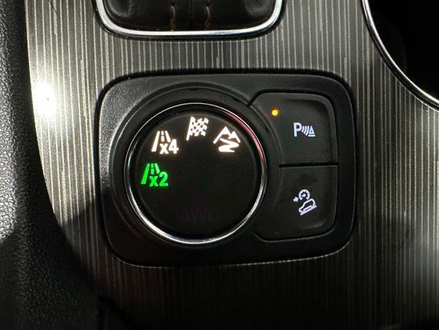 Used 2017 GMC Acadia SLE w/ Driver Alert Package I image 29
