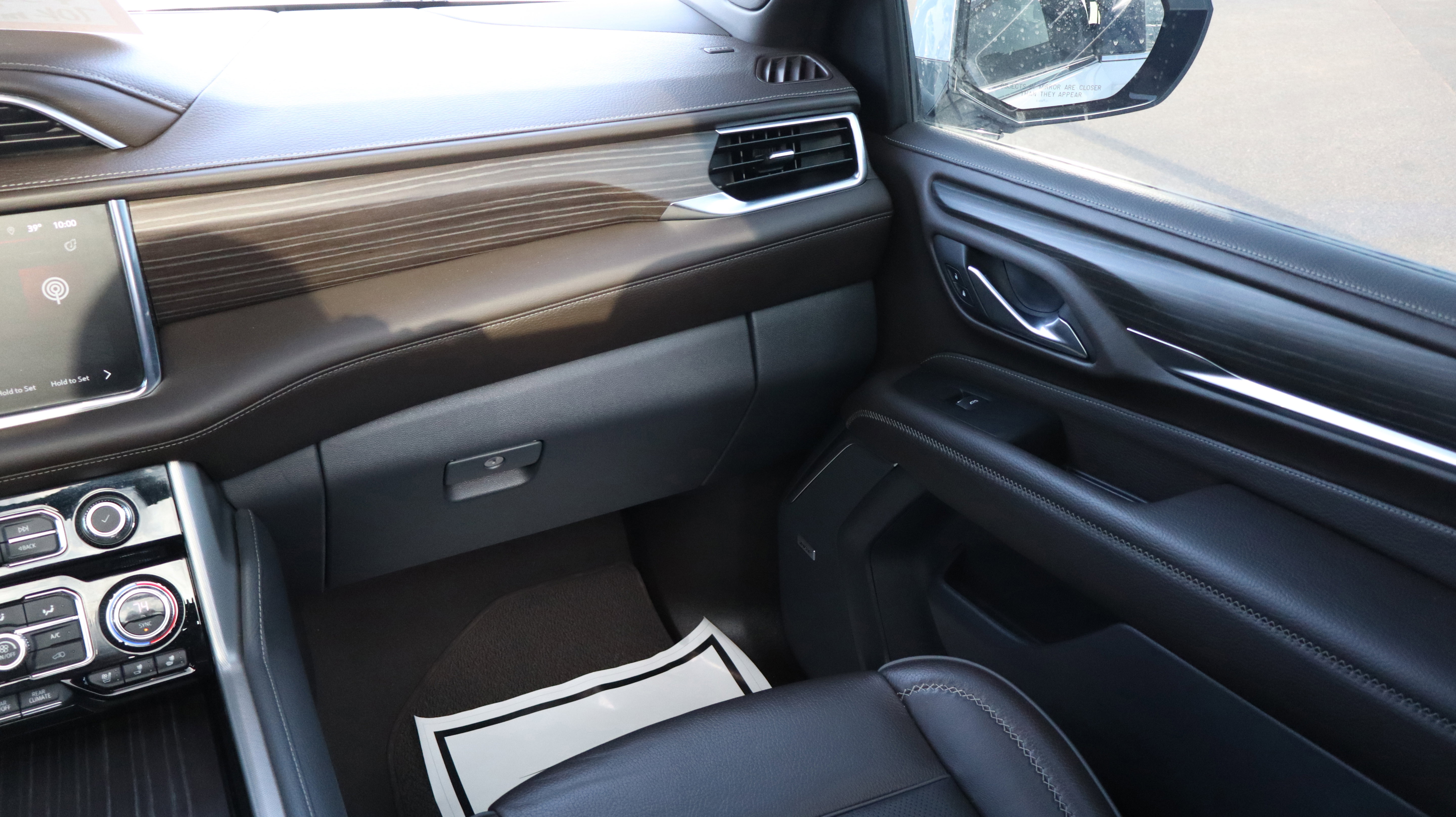 Certified 2022 GMC Yukon XL Denali image 10