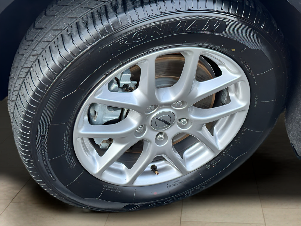 Used 2025 Chrysler Pacifica Select FWD image 40