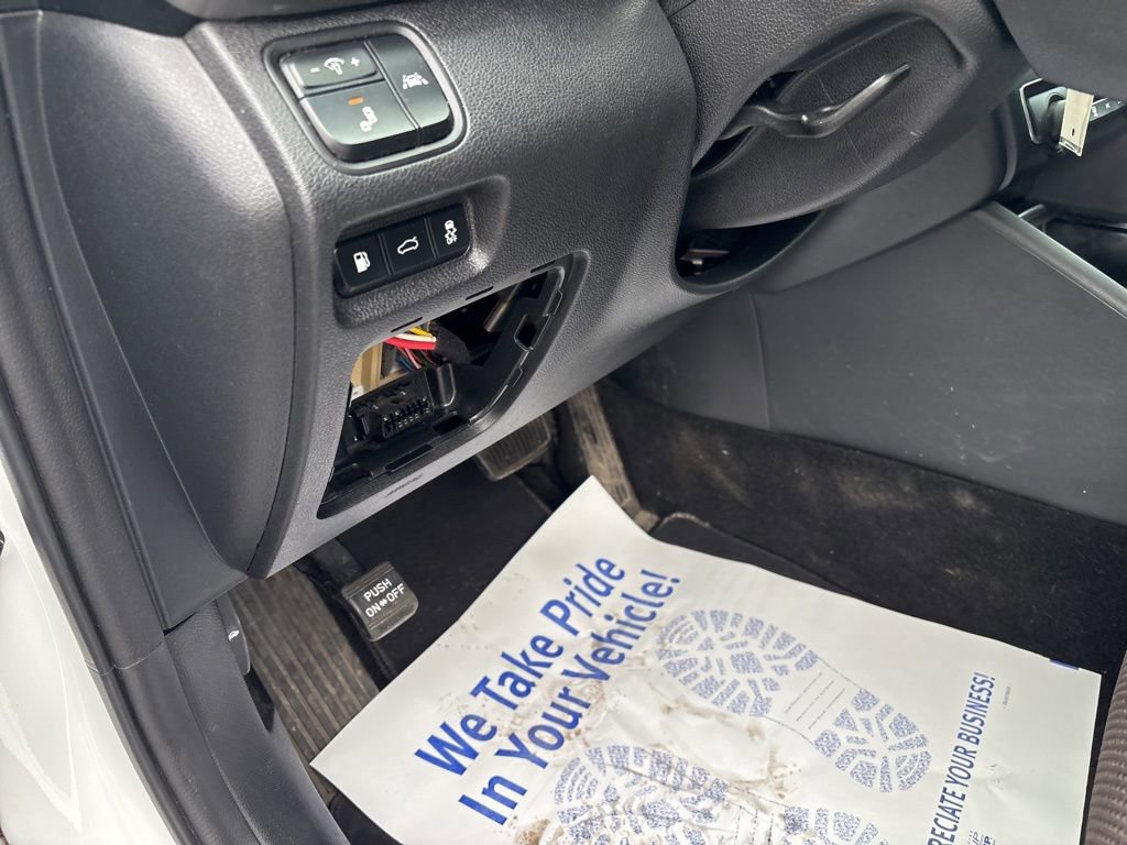 Used 2020 Kia Optima LX image 24