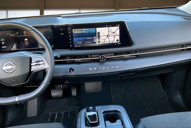 Used 2023 Nissan Ariya AWD image 6