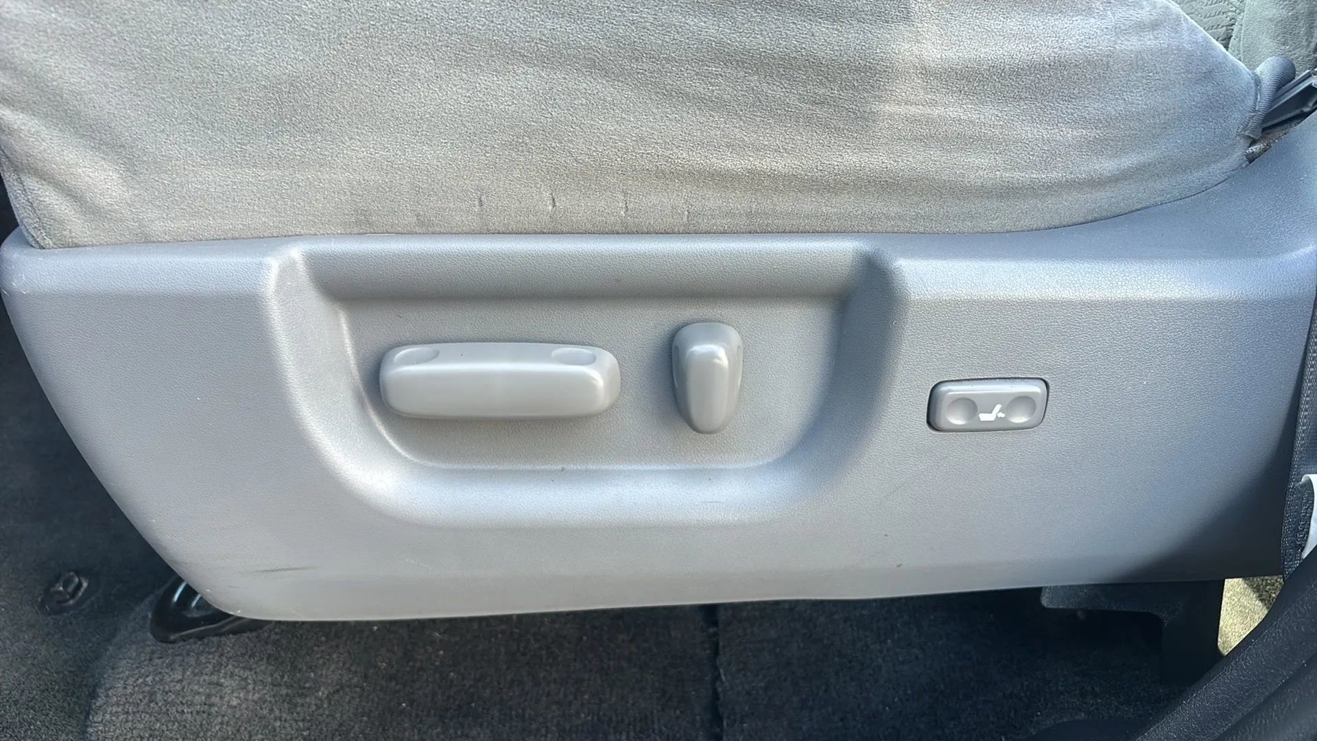 Used 2014 Toyota Sequoia SR5 image 23