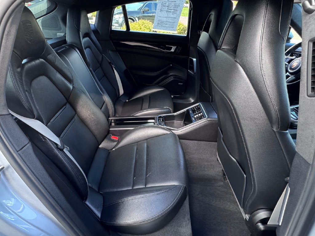 Used 2018 Porsche Panamera 4S AWD/4WD image 35