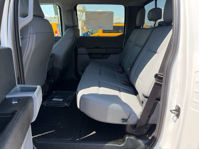 New 2026 Ford F550 4x4 Crew Cab image 23