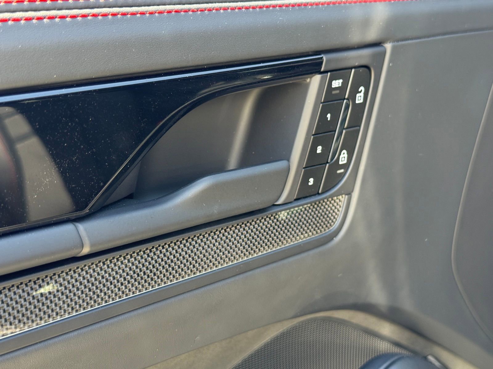 Used 2025 Porsche Cayenne GTS image 25