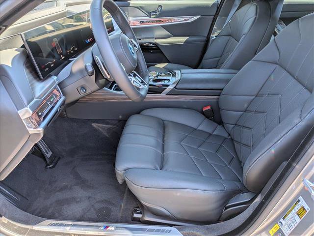 Used 2026 BMW i7 xDrive60 AWD/4WD image 17