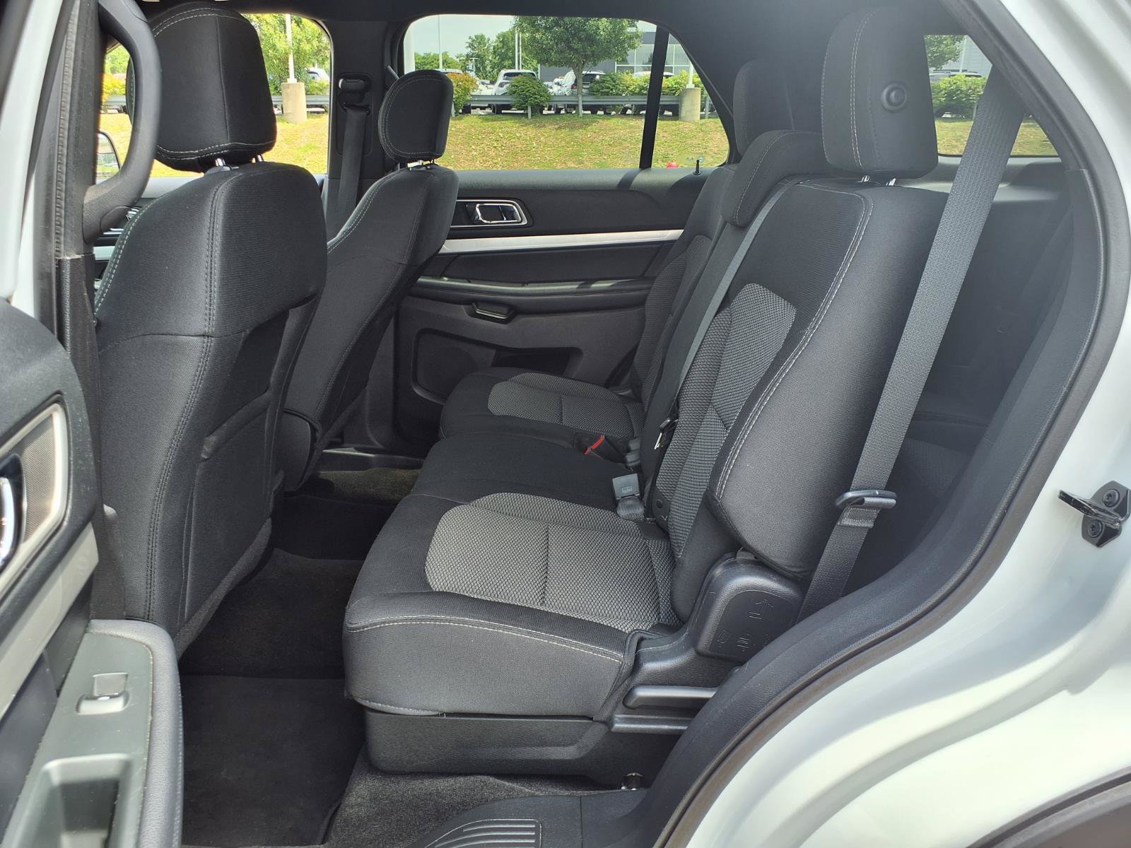 Certified 2017 Ford Explorer XLT w/ Equipment Group 201A AWD/4WD image 9