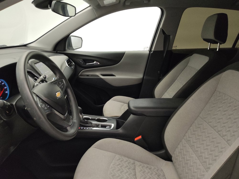Used 2022 Chevrolet Equinox LS FWD image 17