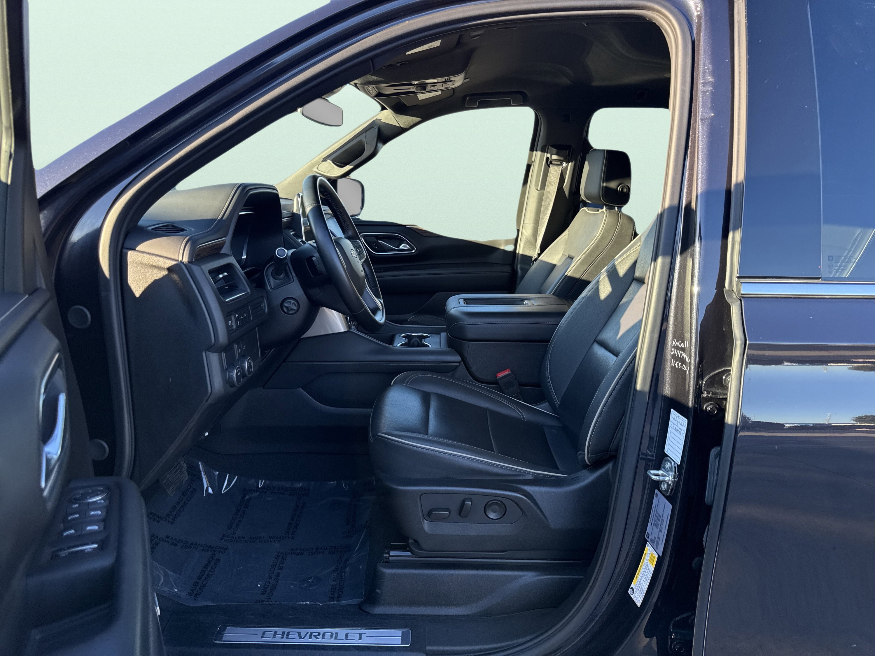 Used 2024 Chevrolet Tahoe Premier image 16