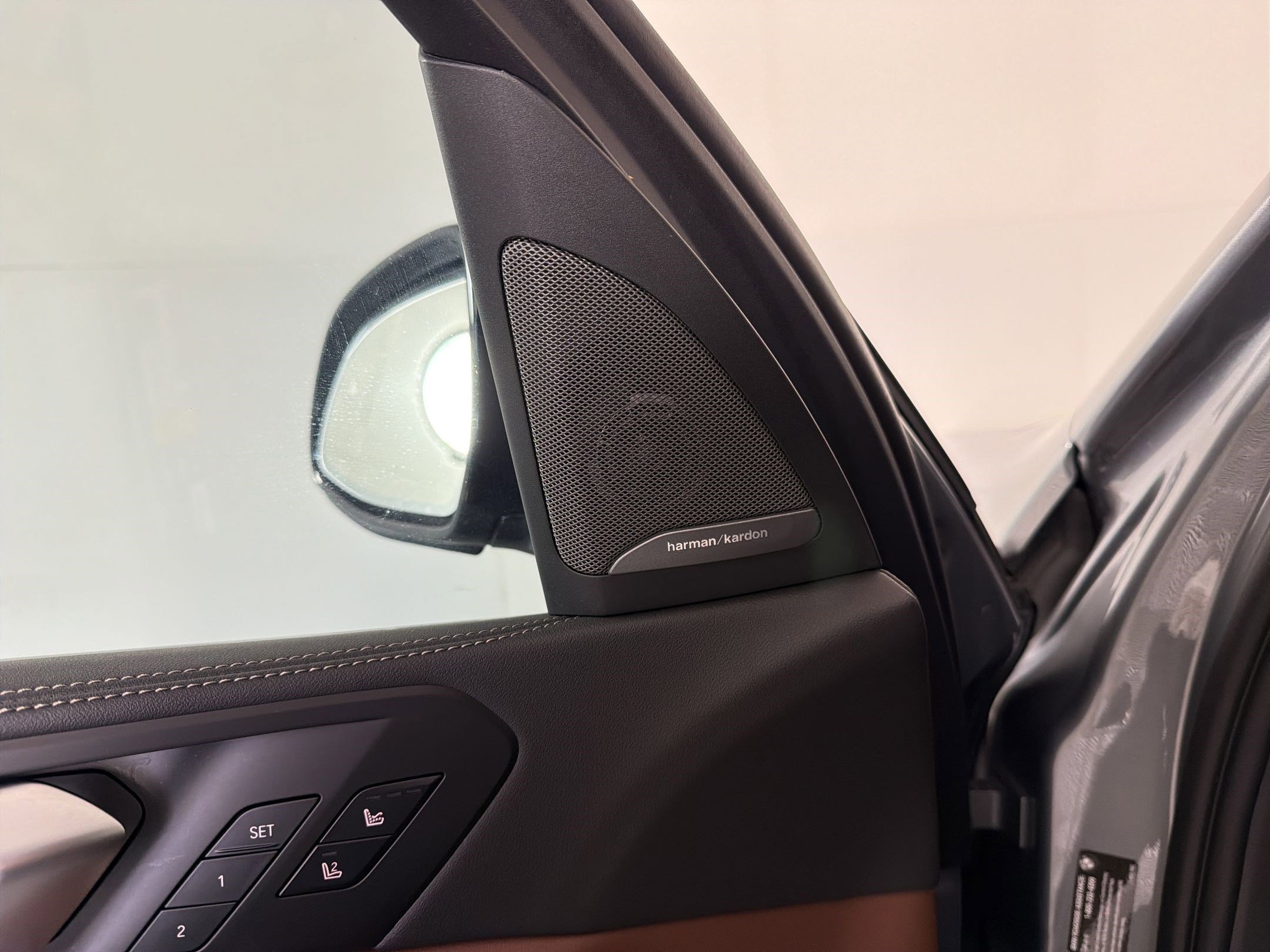 Used 2024 BMW X5 xDrive40i w/ M Sport Package image 22