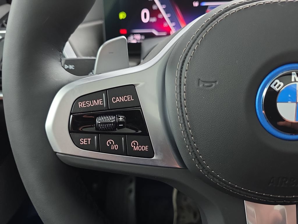 New 2026 BMW X5 xDrive50e w/ M Sport Package AWD/4WD image 17