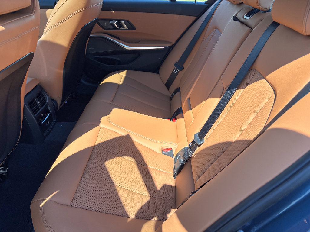 New 2026 BMW 330i xDrive Sedan w/ Premium Package AWD/4WD image 30