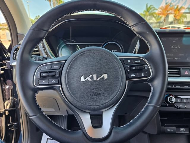 Used 2022 Kia Niro EX FWD image 17