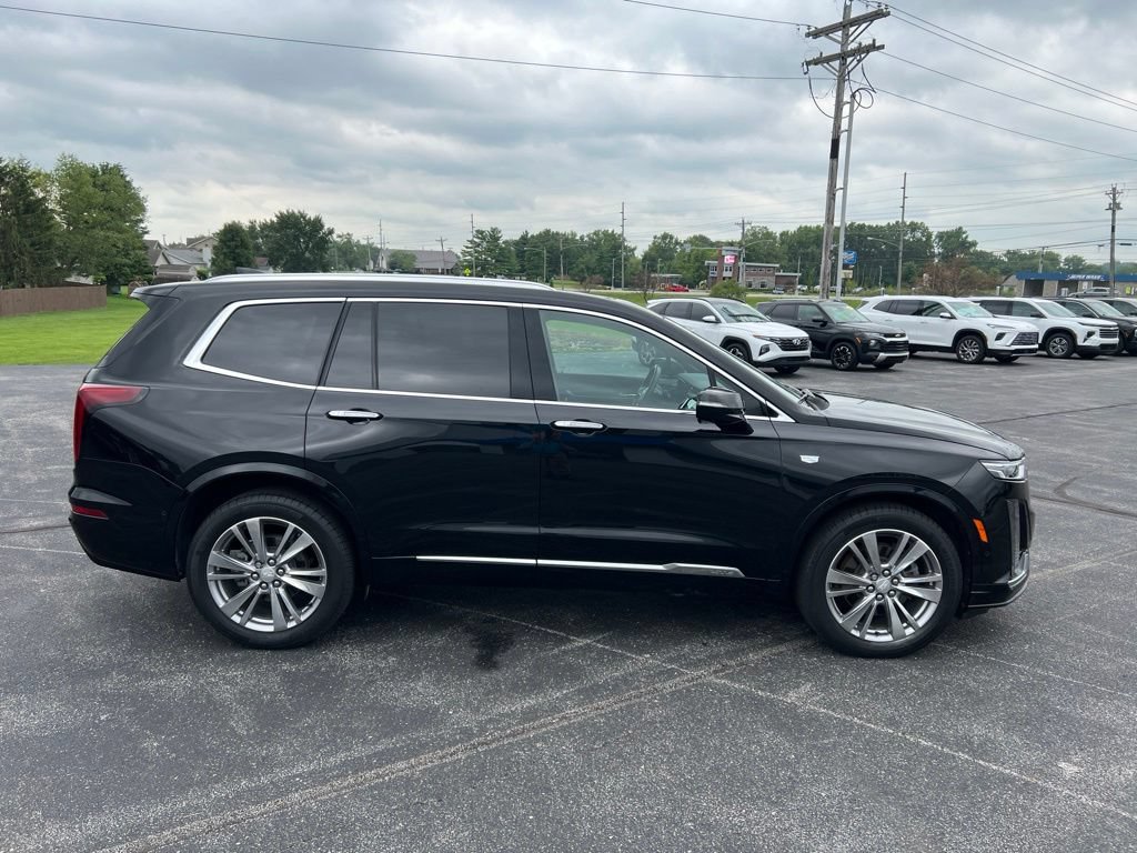 Used 2024 Cadillac XT6 Premium Luxury w/ Technology Package AWD/4WD image 39
