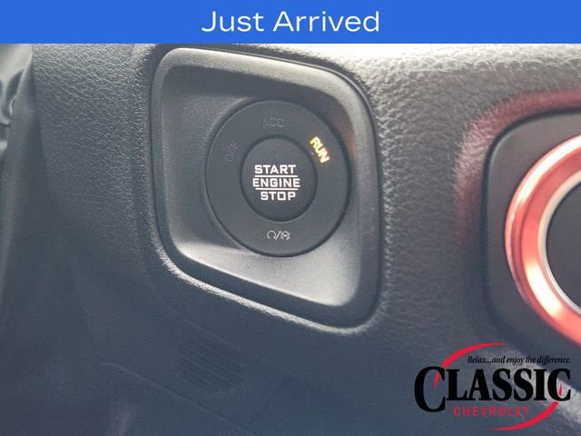 Used 2025 Jeep Wrangler Sport AWD/4WD image 11