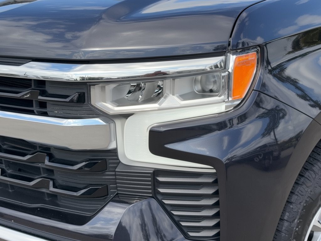 Certified 2023 Chevrolet Silverado 1500 LT AWD/4WD image 12