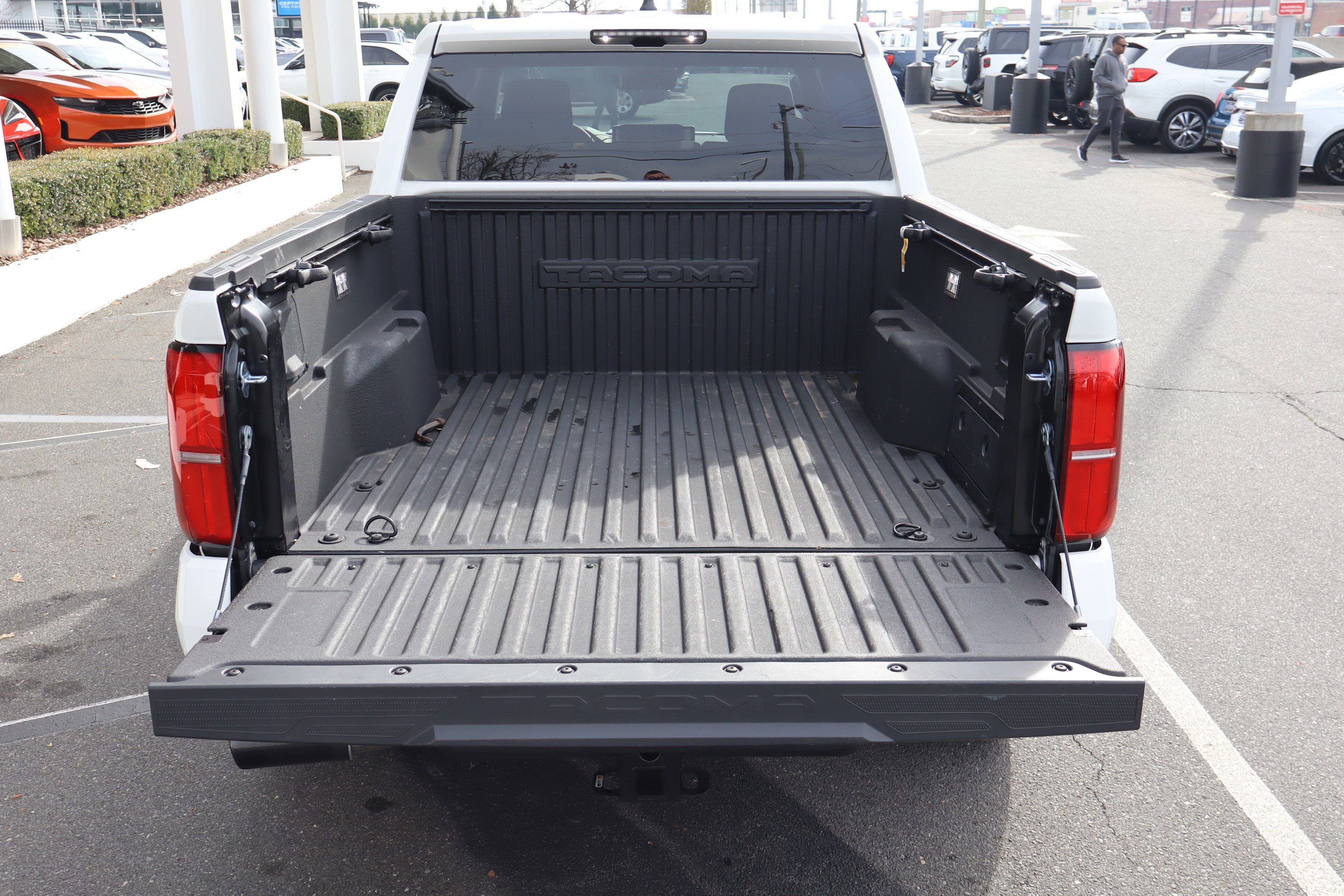 Used 2025 Toyota Tacoma TRD Sport image 14
