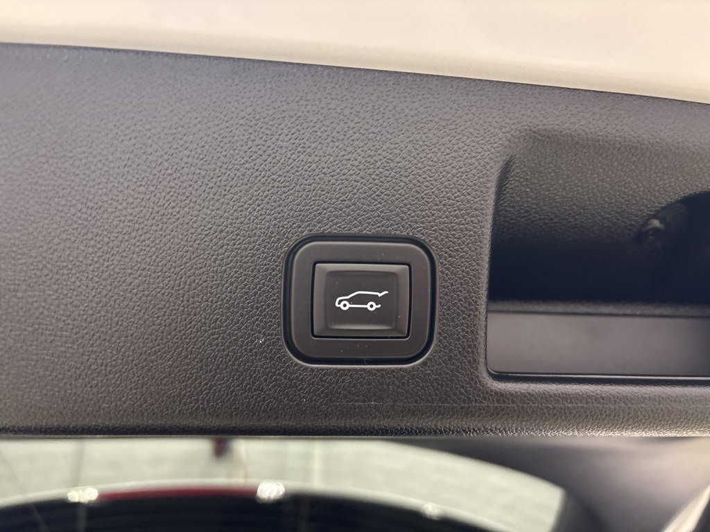 Used 2024 Chevrolet Equinox EV LT image 31