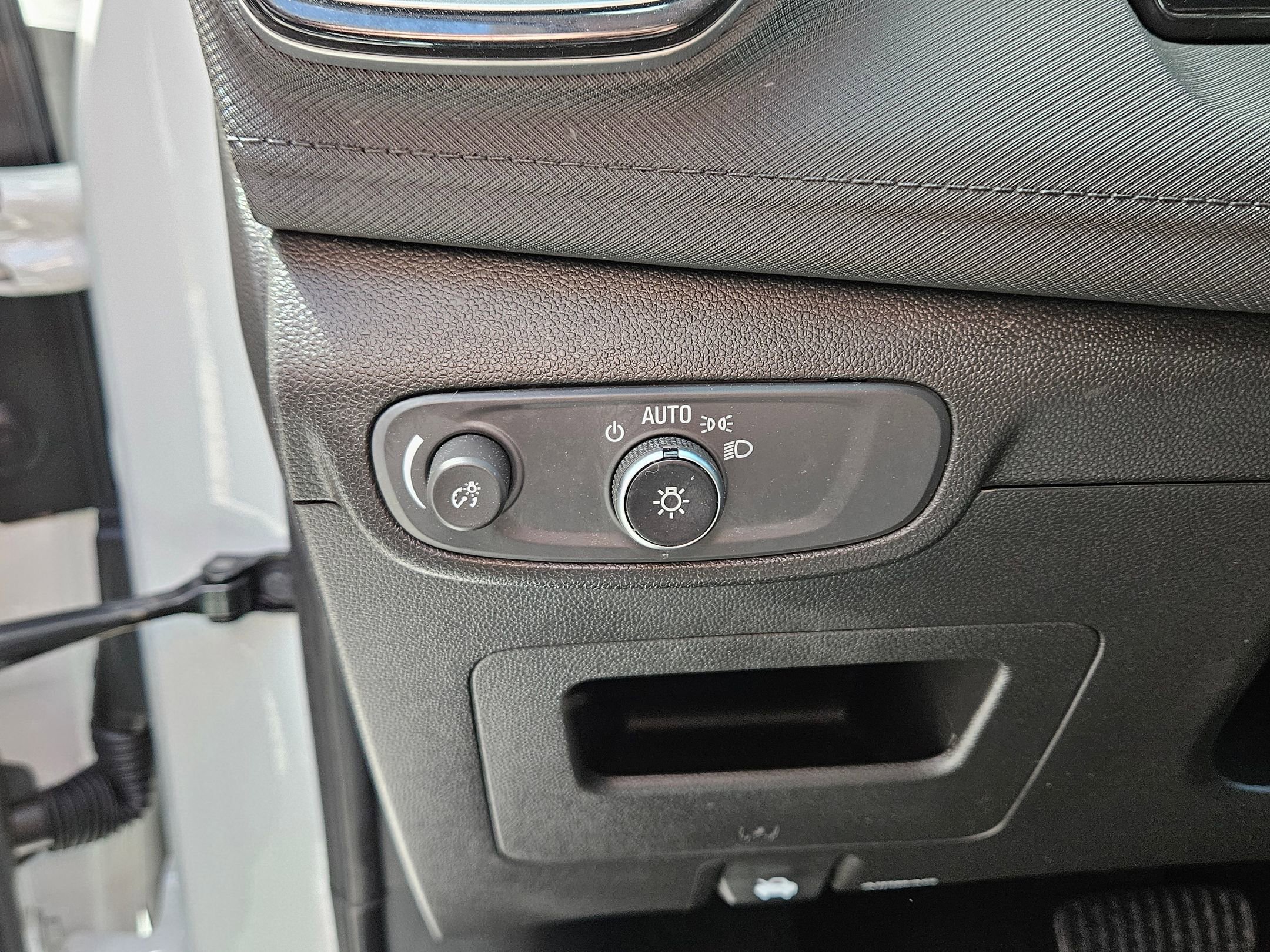 Used 2024 Chevrolet TrailBlazer LS w/ LS Confidence Package image 19