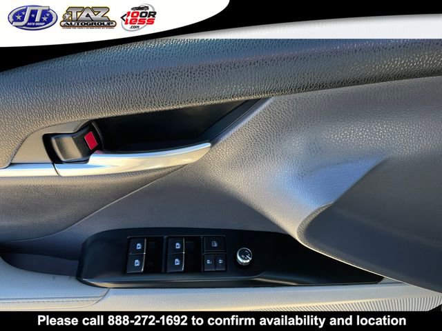 Used 2019 Toyota Camry XSE image 10