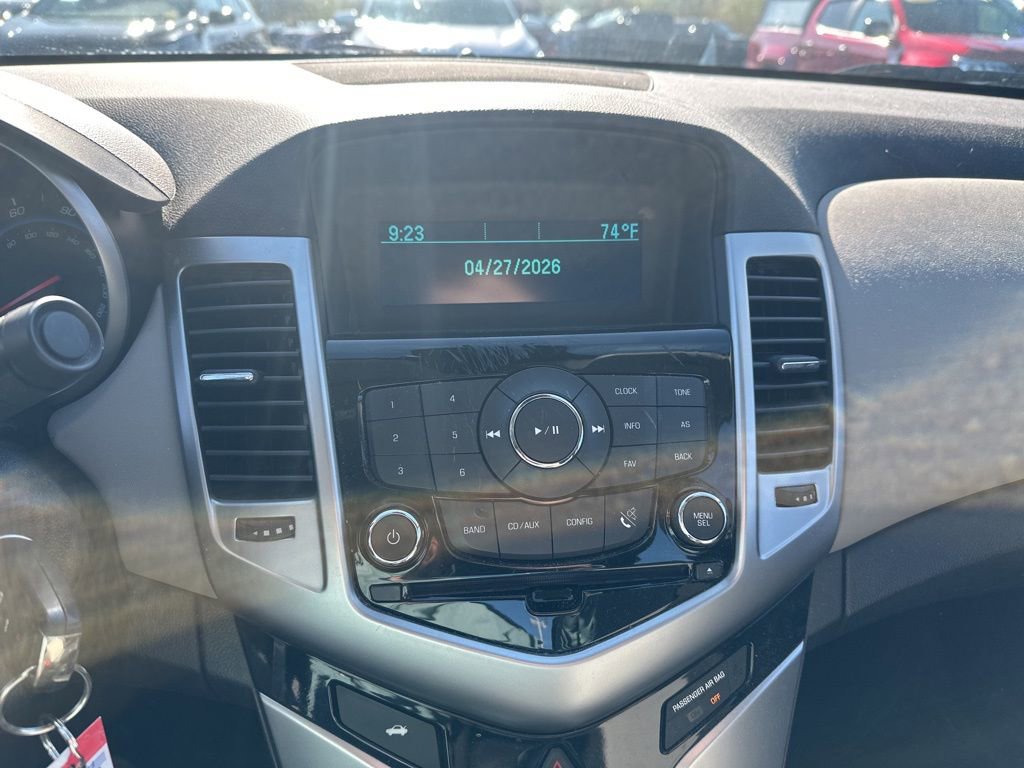 Used 2015 Chevrolet Cruze LS FWD image 10