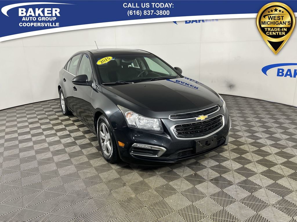 Used 2015 Chevrolet Cruze LT w/ Sun And Sound Package image 2