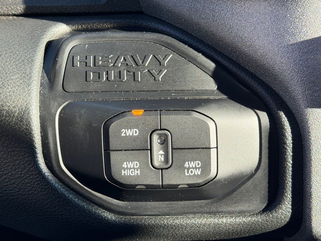 Used 2025 RAM 3500 Tradesman w/ Chrome Appearance Group image 26