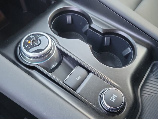 Used 2025 Ford Explorer Active w/ Active Comfort Package RWD image 13