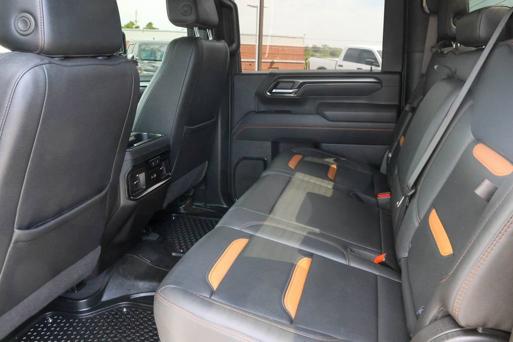 Used 2025 GMC Sierra 2500 AT4 AWD/4WD image 17