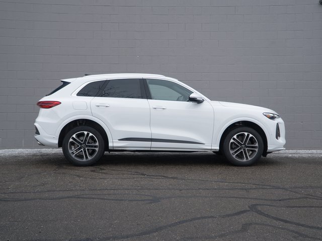 Certified 2025 Audi Q5 2.0T Premium w/ Convenience Package image 8