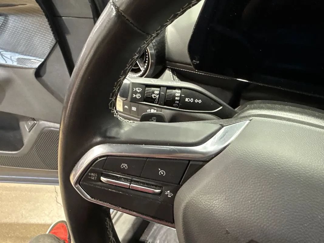 Used 2024 Chevrolet Blazer EV LT AWD/4WD image 99