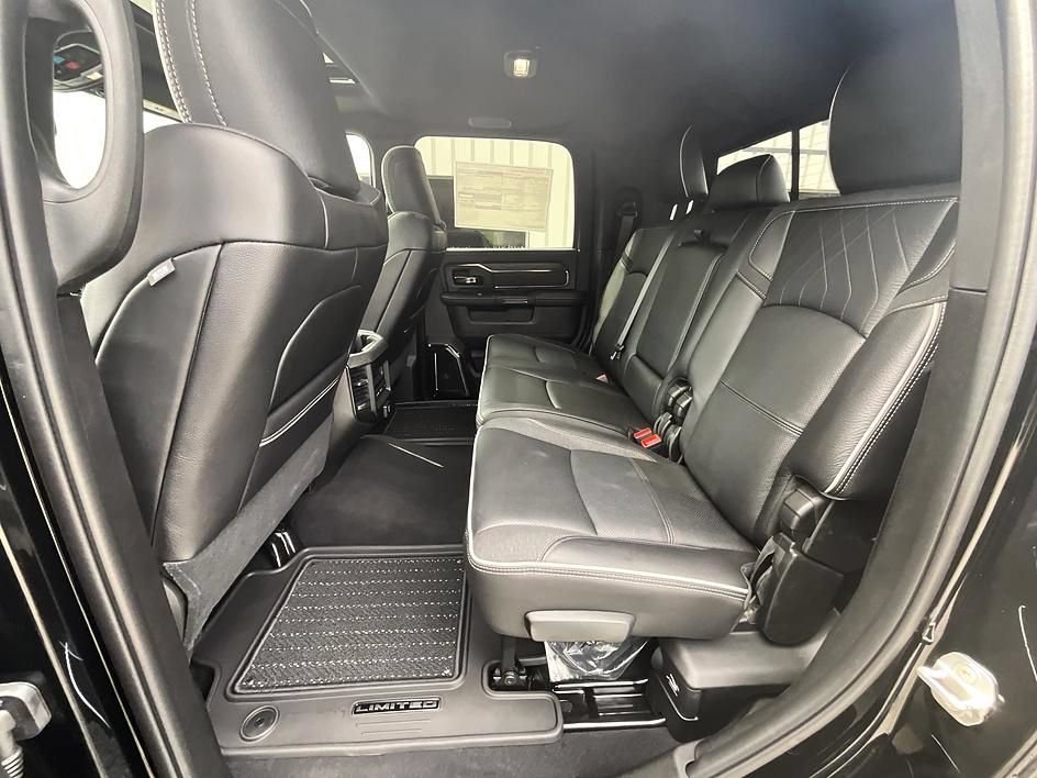 New 2026 RAM 3500 Limited AWD/4WD image 35