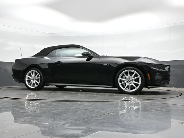 Used 2025 Ford Mustang GT Premium RWD image 35