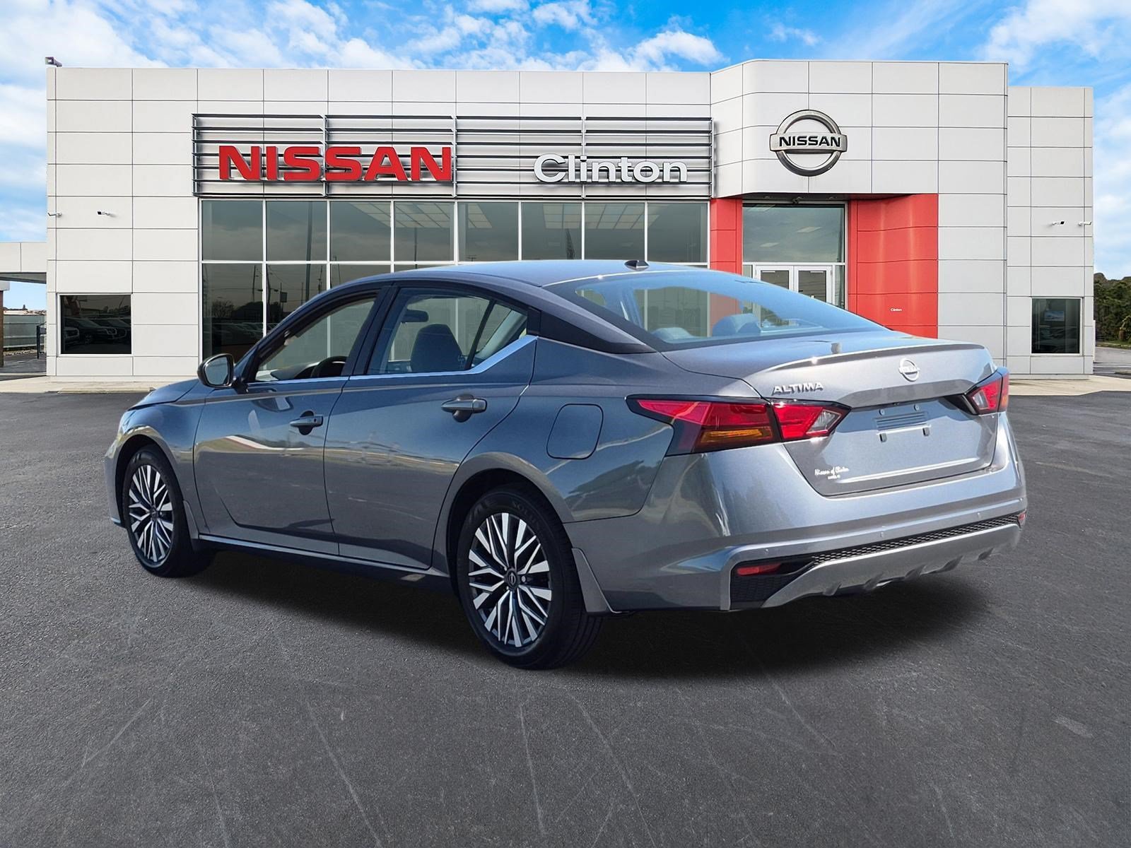 New 2026 Nissan Altima 2.5 SV FWD image 5