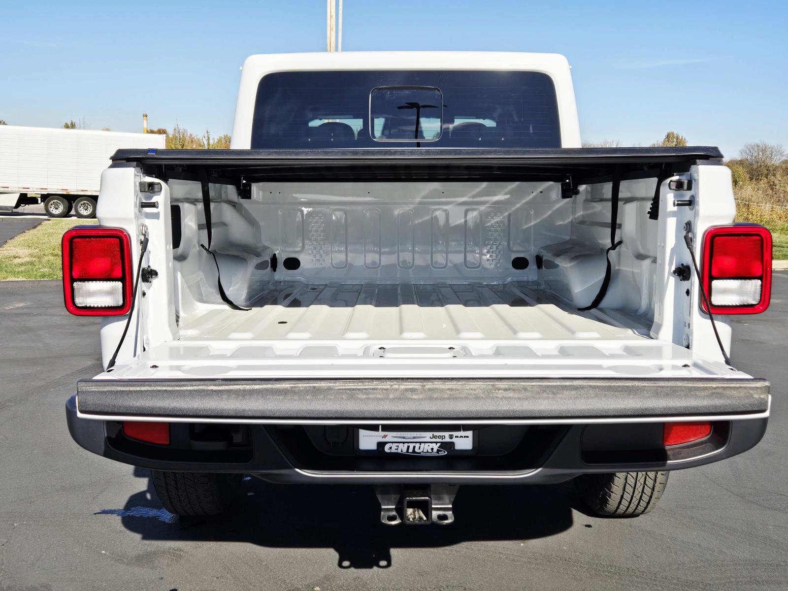 New 2026 Jeep Gladiator Sport AWD/4WD image 14