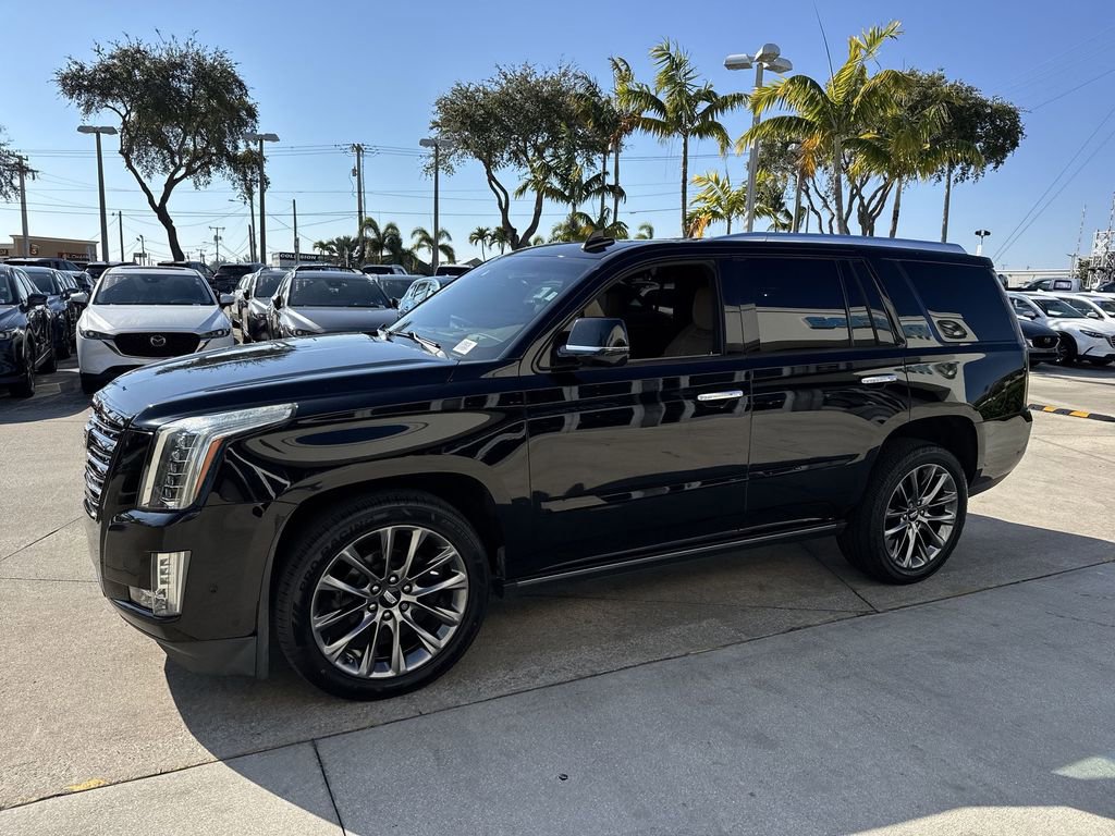 Used 2019 Cadillac Escalade Platinum w/ Escalade Sport Edition image 10