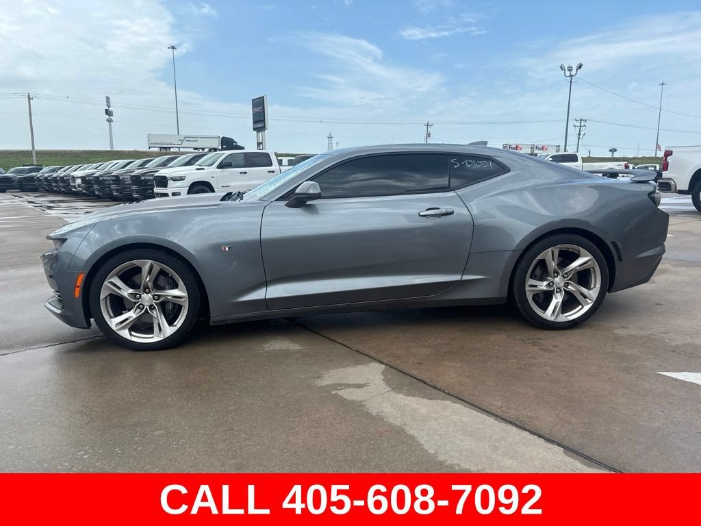Used 2021 Chevrolet Camaro SS RWD image 3