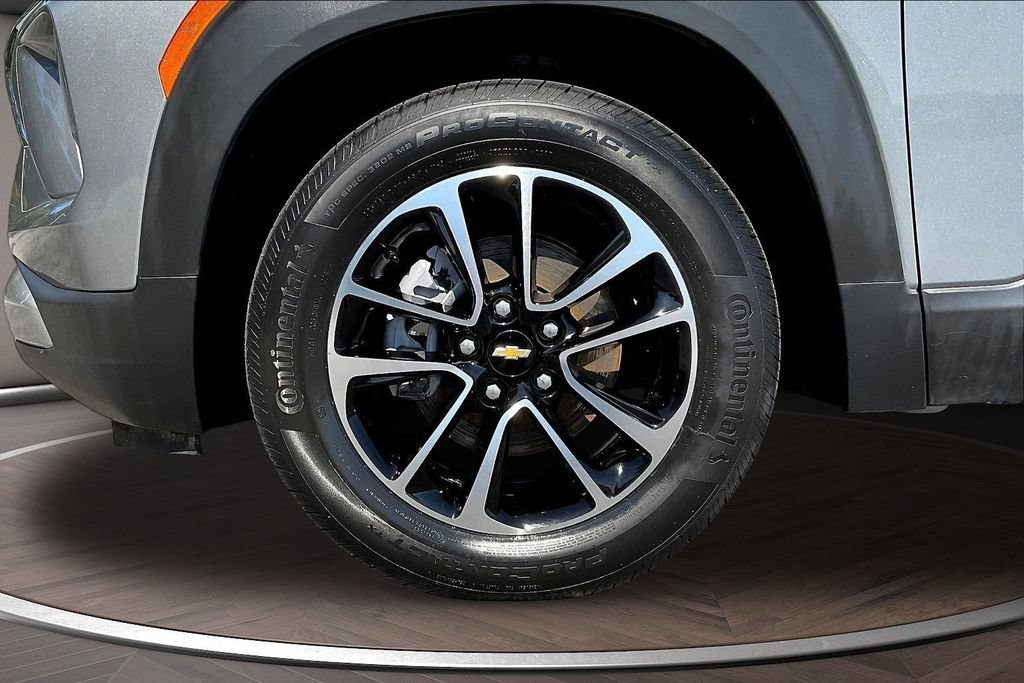 Used 2025 Chevrolet TrailBlazer LT FWD image 37