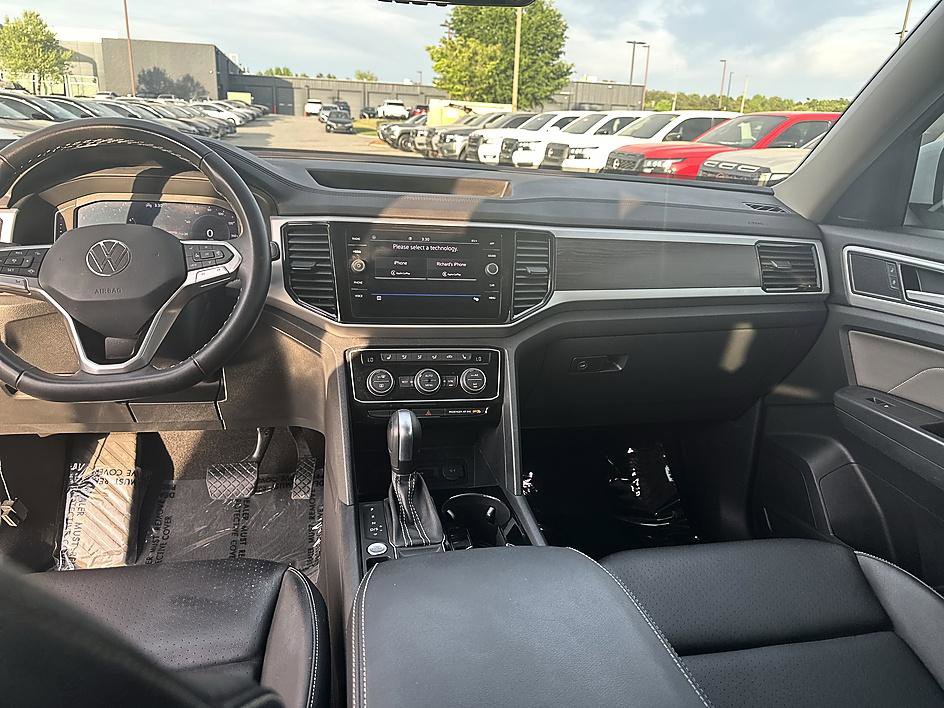 Used 2023 Volkswagen Atlas SE image 17
