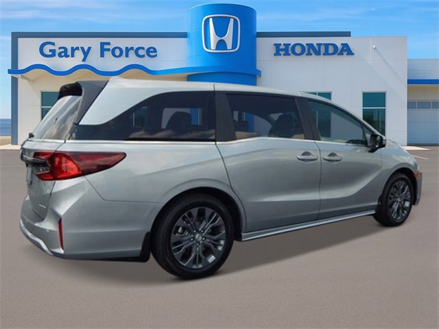 New 2026 Honda Odyssey Touring image 5