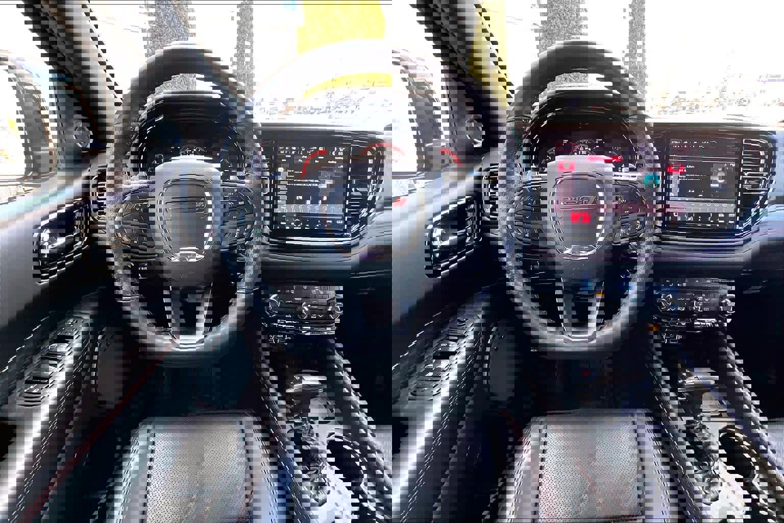 Used 2025 Dodge Durango GT image 6