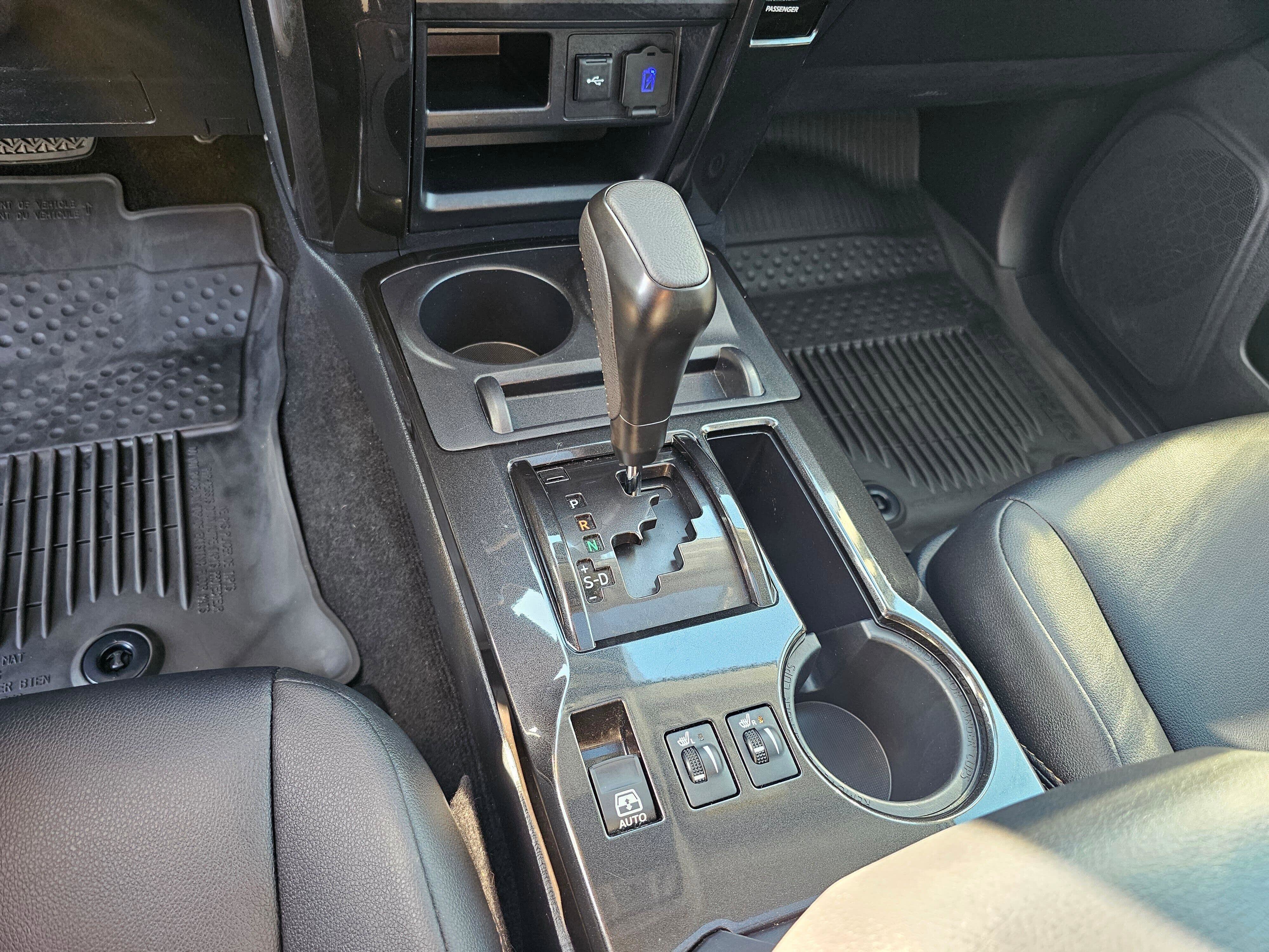 Used 2023 Toyota 4Runner 40th Anniversary SE AWD/4WD image 32