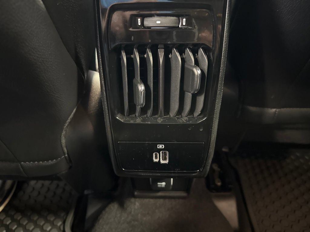 Used 2024 Jeep Compass Trailhawk w/ Trailhawk Elite Group AWD/4WD image 19
