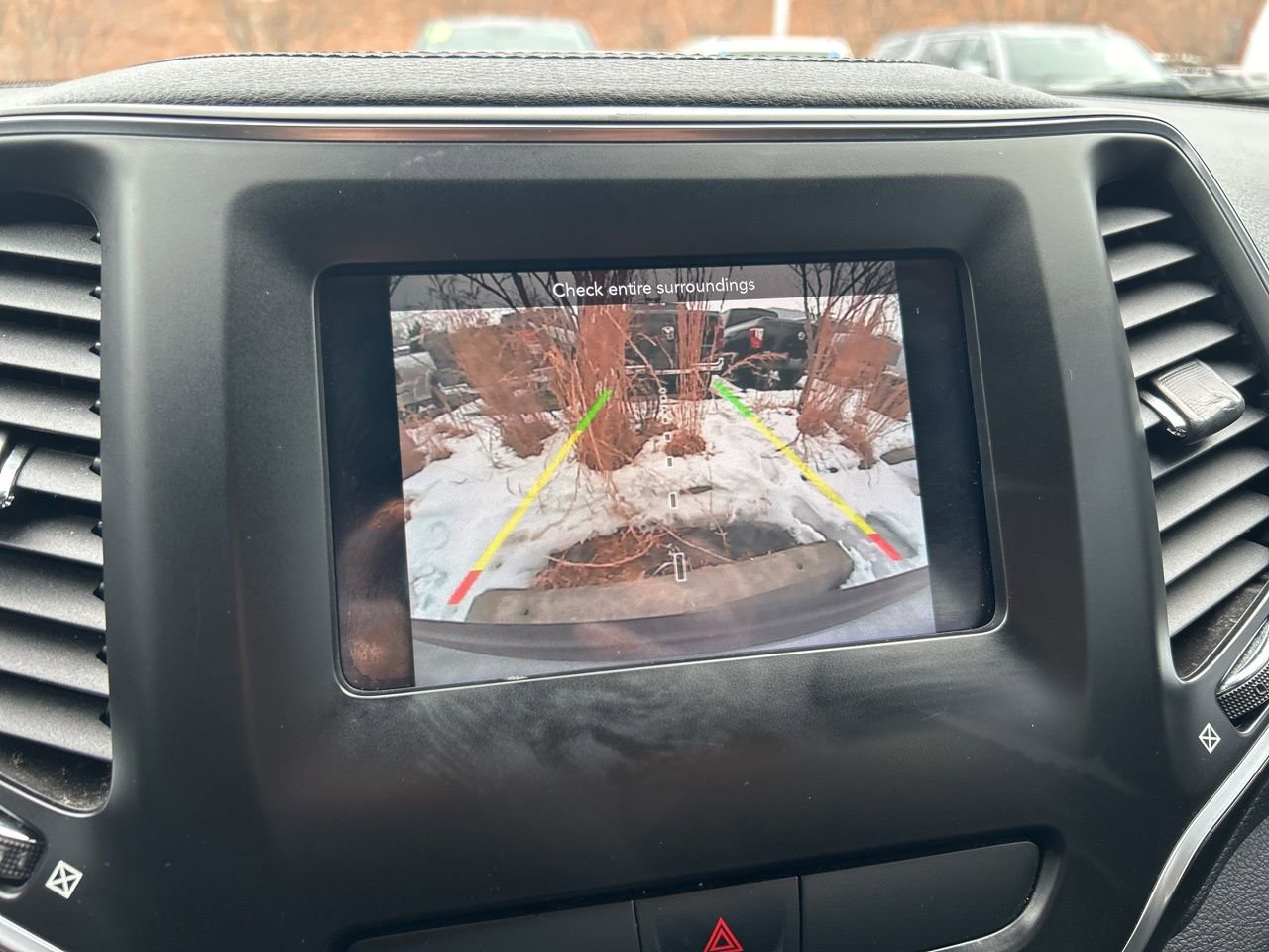 Used 2020 Jeep Cherokee Latitude image 16