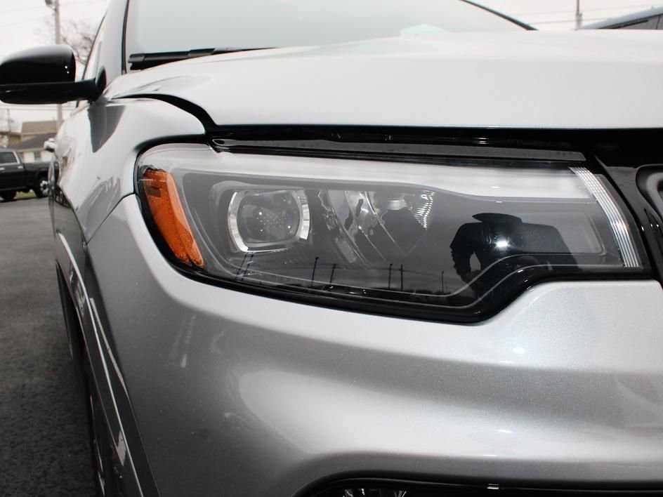 Used 2022 Jeep Compass High Altitude AWD/4WD image 9