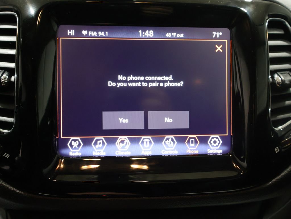 Used 2020 Jeep Compass Limited AWD/4WD image 32