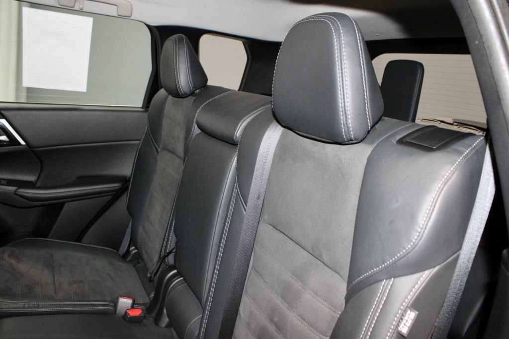 Used 2023 Mitsubishi Outlander SE AWD/4WD image 23