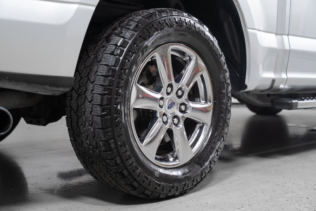 Used 2019 Ford F150 XLT w/ Equipment Group 302A Luxury RWD image 8