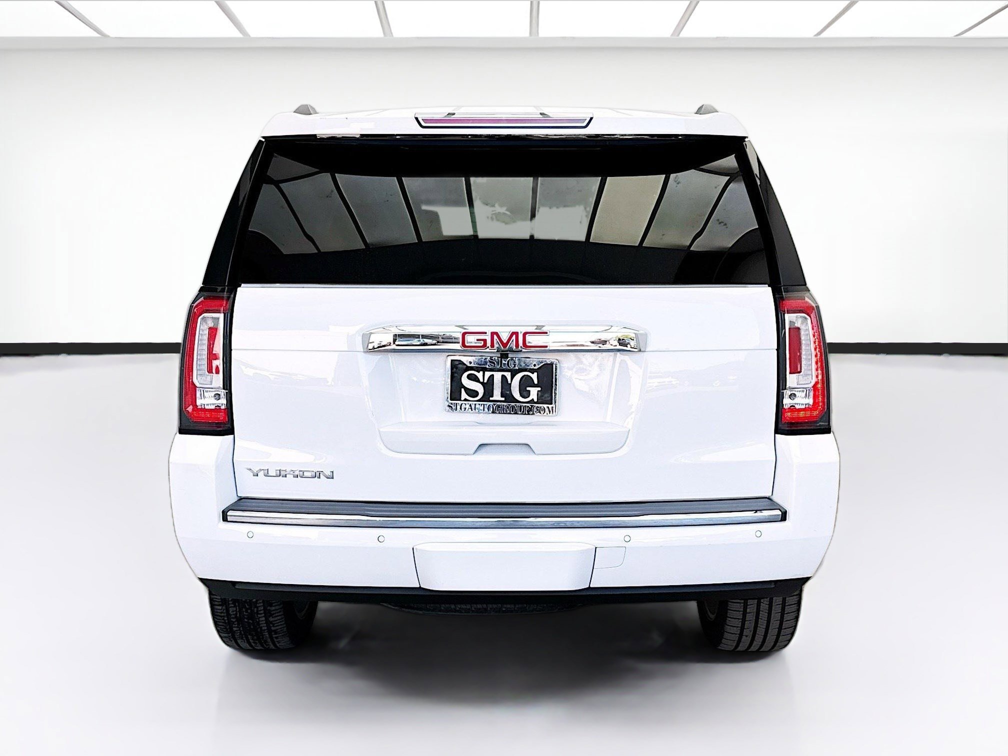 Used 2017 GMC Yukon Denali w/ Open Road Package image 5